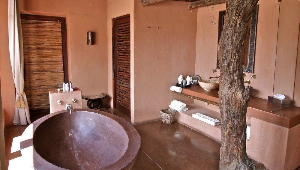 Okahirongo Elephant Lodge Purros Bagian luar foto